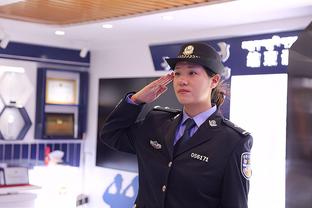 Đông thể: Cao Hồng Ba phụ tá căn cứ Căn Bảo hẳn là có thể thịnh vượng, kinh nghiệm phong phú như thế tìm không thấy người thứ hai